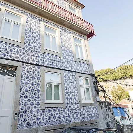 Stunning Duplex Near River By Lovelystay Porto
