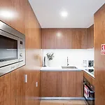 Stunning Duplex Near River By Lovelystay 포르투