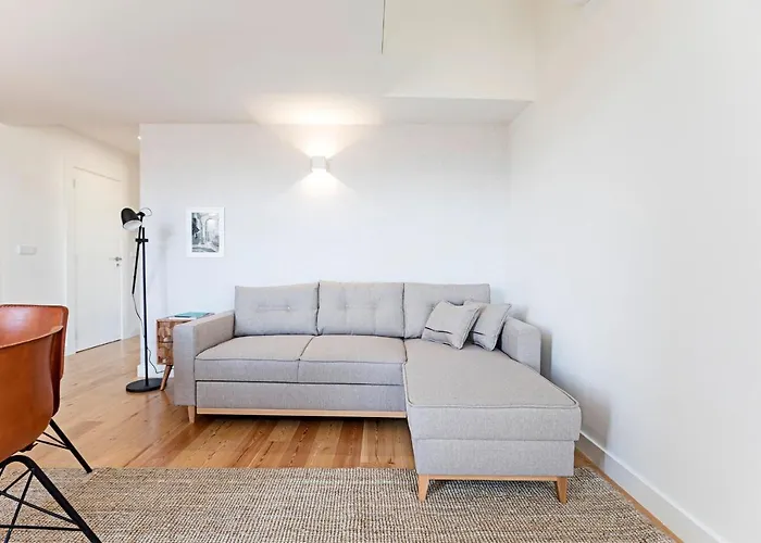 Stunning Duplex Near River By Lovelystay * Porto