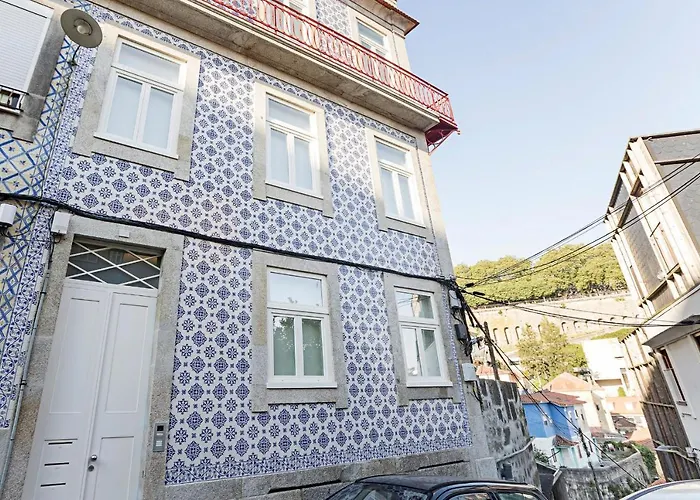 Stunning Duplex Near River By Lovelystay Porto