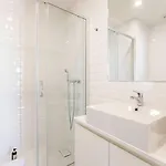 Stunning Duplex Near River By Lovelystay *