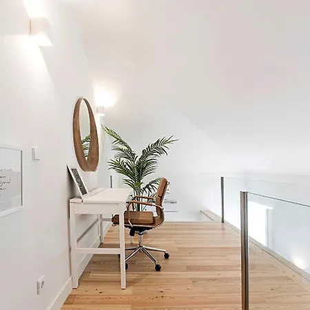 Apartment Stunning Duplex Near River By Lovelystay *