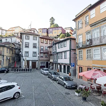 Stunning Duplex Near River By Lovelystay Apartment *