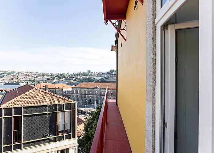 Stunning Duplex Near River By Lovelystay Apartamento Porto